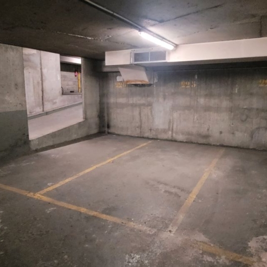  Annonces MASSY : Garage / Parking | PARIS (75016) | 17 m2 | 60 000 € 