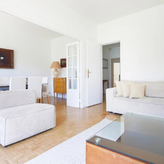  Annonces MASSY : Appartement | PARIS (75016) | 76 m2 | 1 500 000 € 