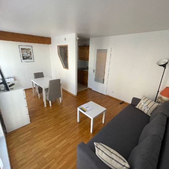  Annonces MASSY : Apartment | CHARENTON-LE-PONT (94220) | 27 m2 | 1 050 € 