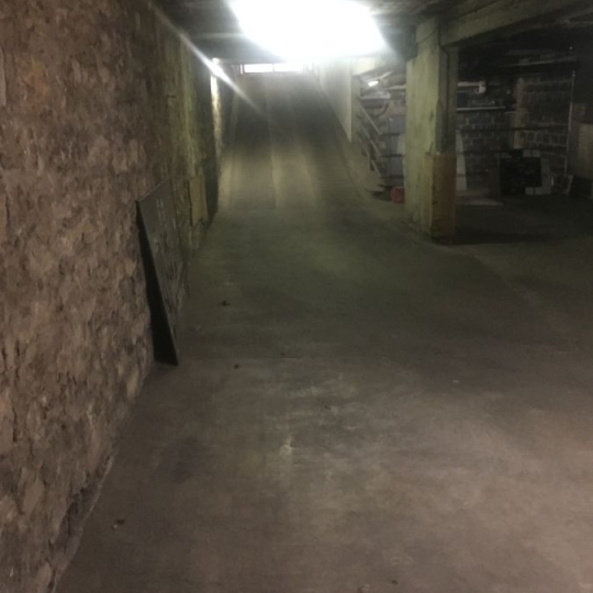  Annonces MASSY : Garage / Parking | PARIS (75015) | 0 m2 | 120 € 