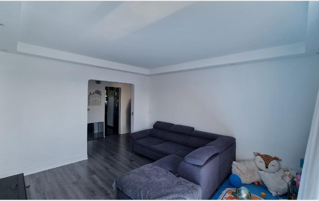 Annonces MASSY : Apartment | L'HAY-LES-ROSES (94240) | 48 m2 | 209 000 € 