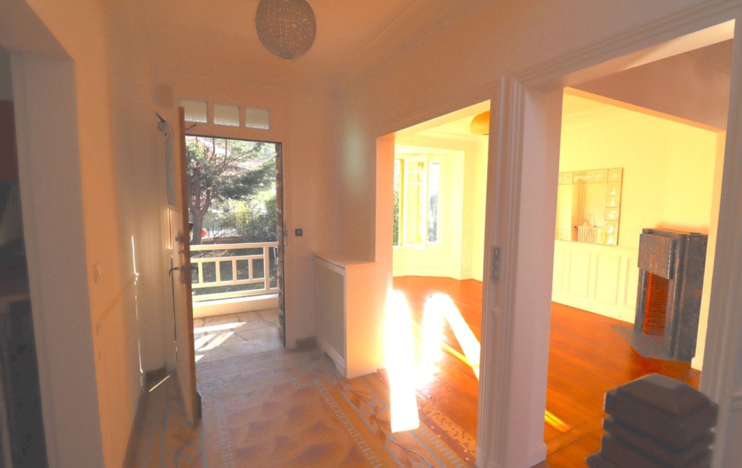 Annonces MASSY : Maison / Villa | CACHAN (94230) | 193 m2 | 836 000 € 