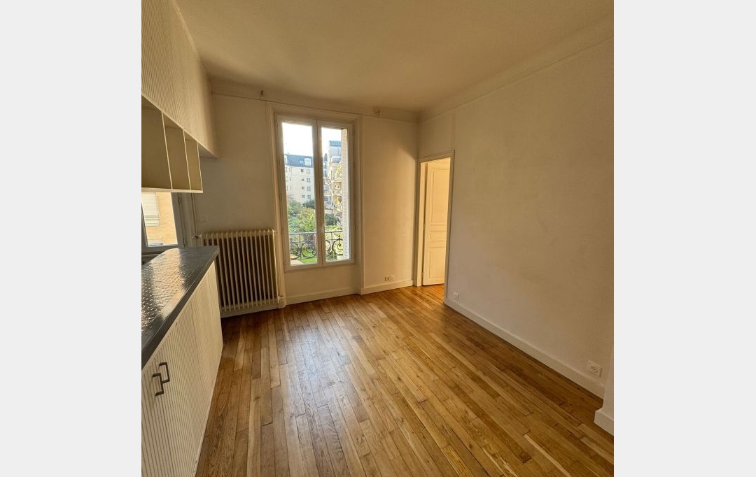 Annonces MASSY : Appartement | CHARENTON-LE-PONT (94220) | 41 m2 | 1 295 € 