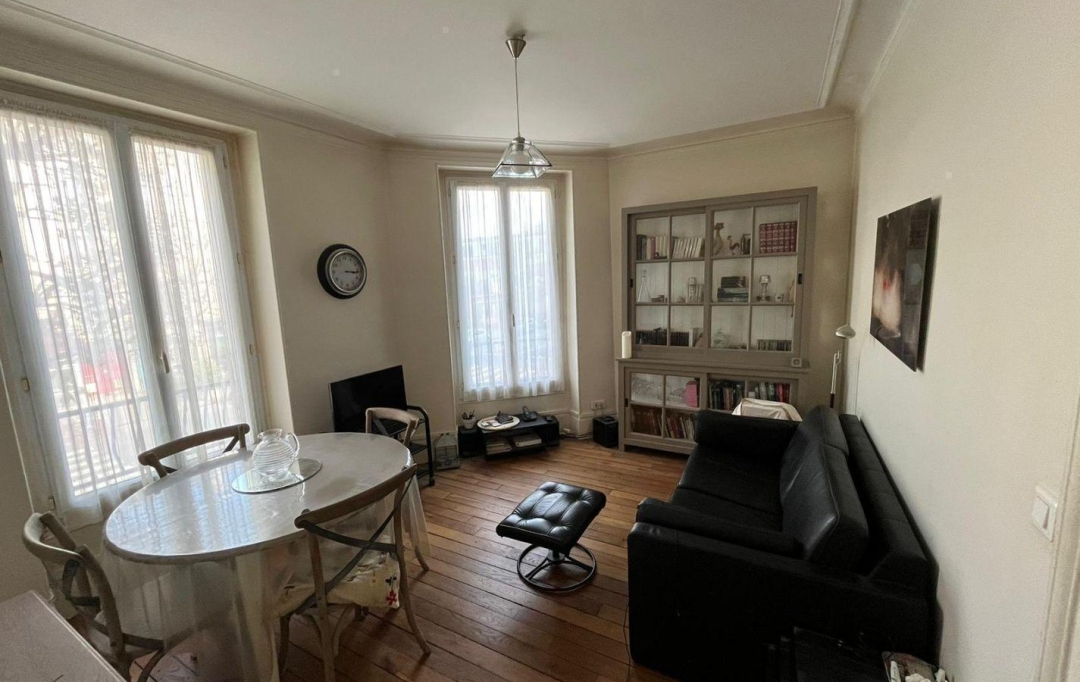 Annonces MASSY : Appartement | CHARENTON-LE-PONT (94220) | 50 m2 | 435 000 € 