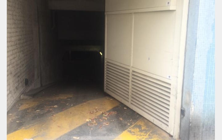  Annonces MASSY Garage / Parking | PARIS (75015) | 0 m2 | 120 € 